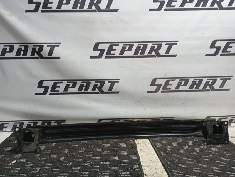 Усилитель бампера Skoda YETI 2011