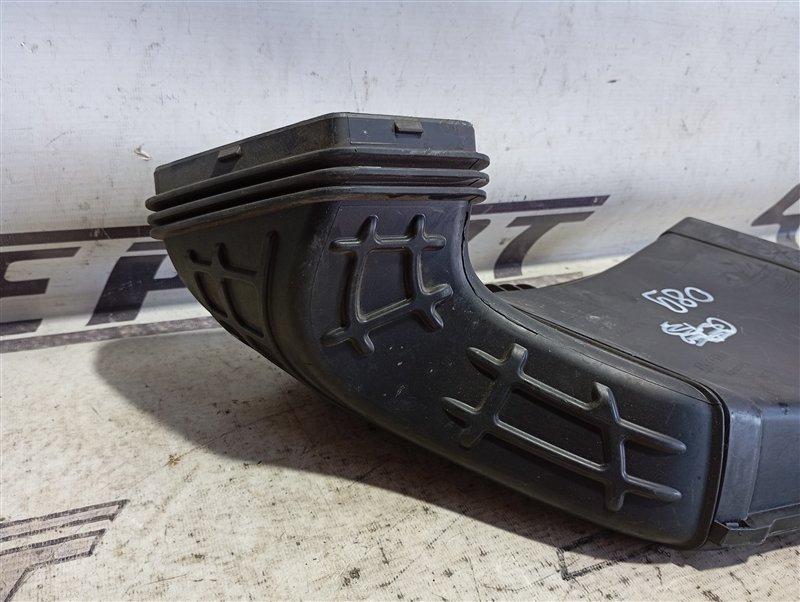 Воздухозаборник Audi Q5 2012 8R