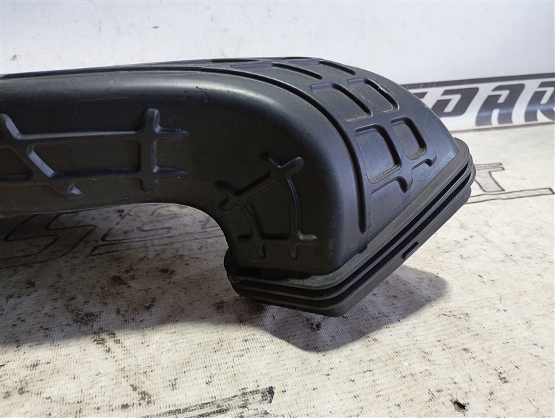 Воздухозаборник Audi Q5 2012 8R