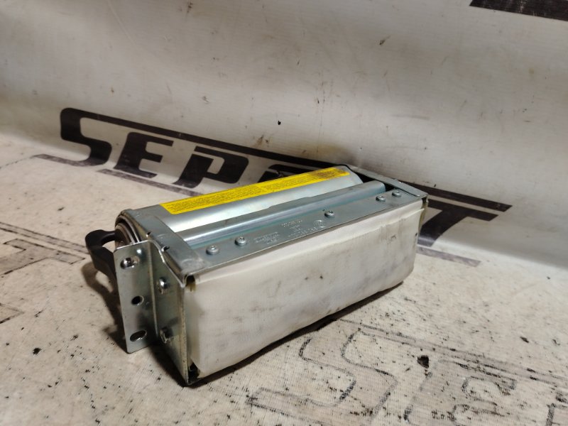 Подушка безопасности пассажира Volkswagen Passat 2002 B5