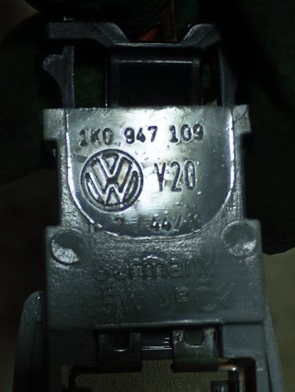Плафон подсветки салона Volkswagen Passat 2012 B7