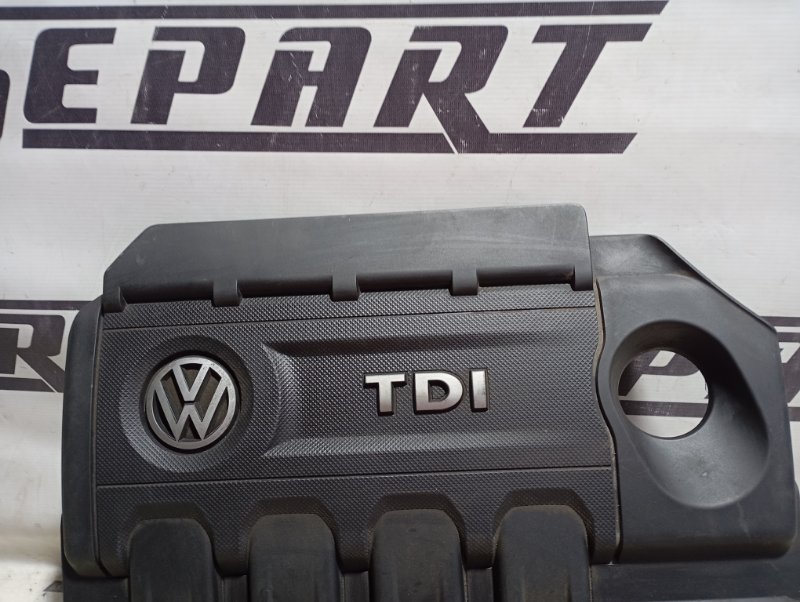 Крышка двигателя декоративная Volkswagen Passat 2016 B8