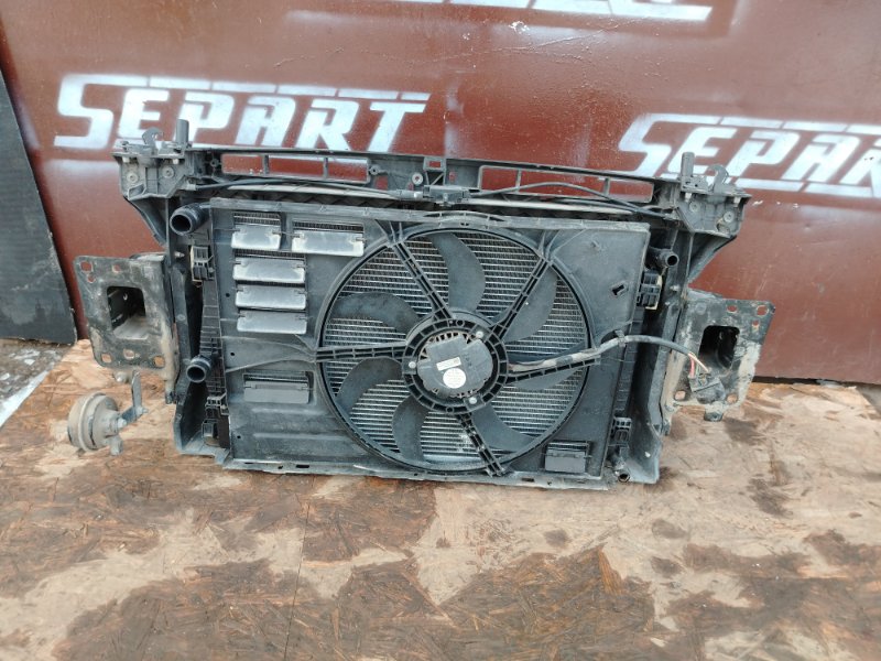 Кассета радиаторов в сборе с телевизором Skoda Superb B8