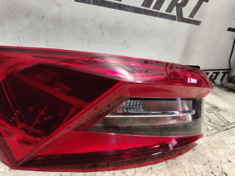 Фонарь наружный Skoda kodiaq