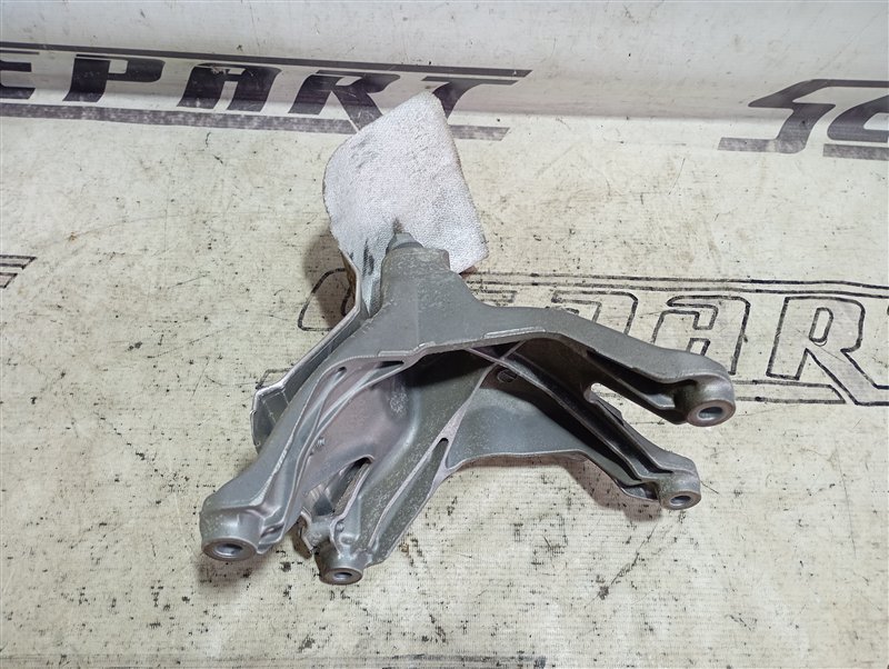 Подушка двигателя Audi A4 B8