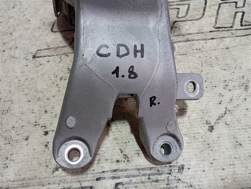 Подушка двигателя Audi A4 B8