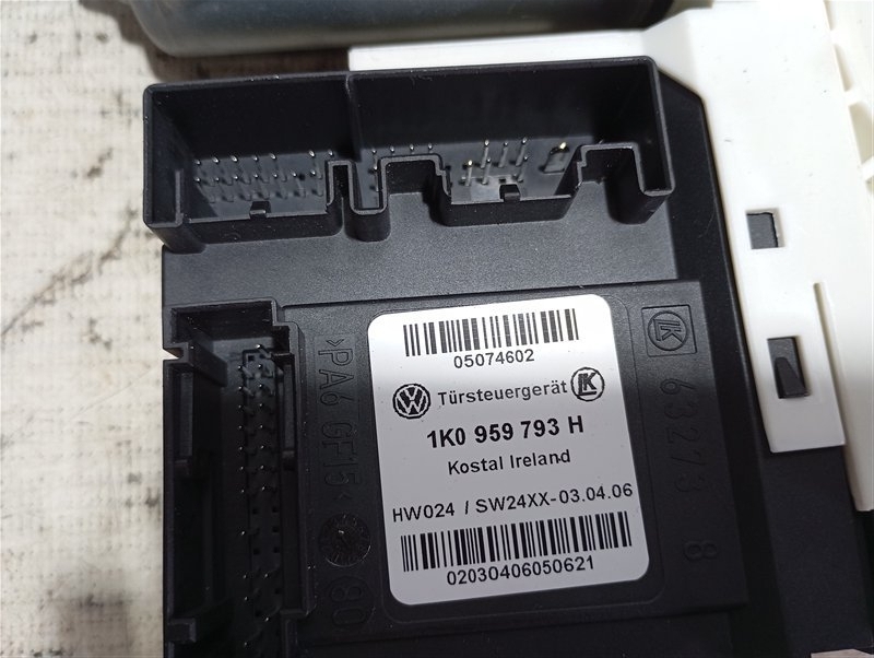 Мотор стеклоподъемника Volkswagen Passat 2006 B6