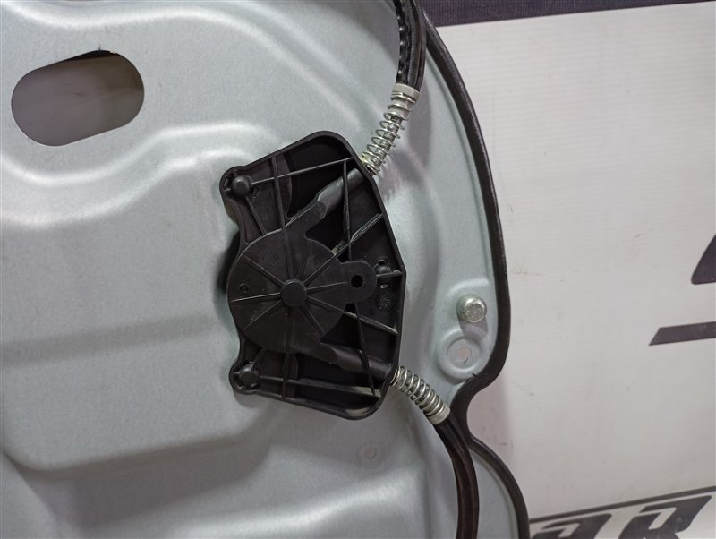 Стеклоподъемник Volkswagen Touran 2011 1T
