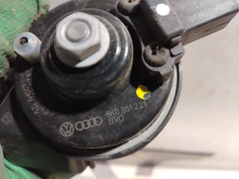 Звуковой сигнал Audi A4 2012 B8