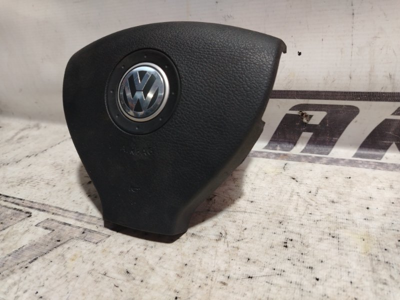 Подушка безопасности в руль Volkswagen Passat 2008 B6