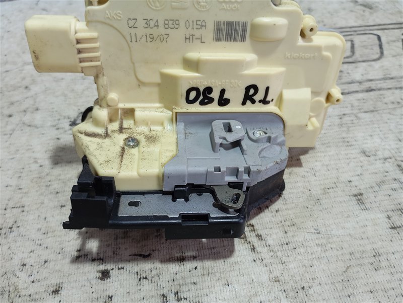 Замок двери Volkswagen Passat 2008 B6