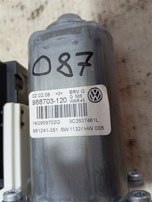 Мотор стеклоподъемника Volkswagen Passat 2008 B6