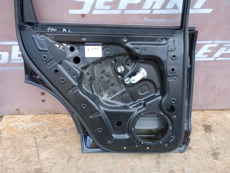 Дверь Volkswagen Touareg 2008