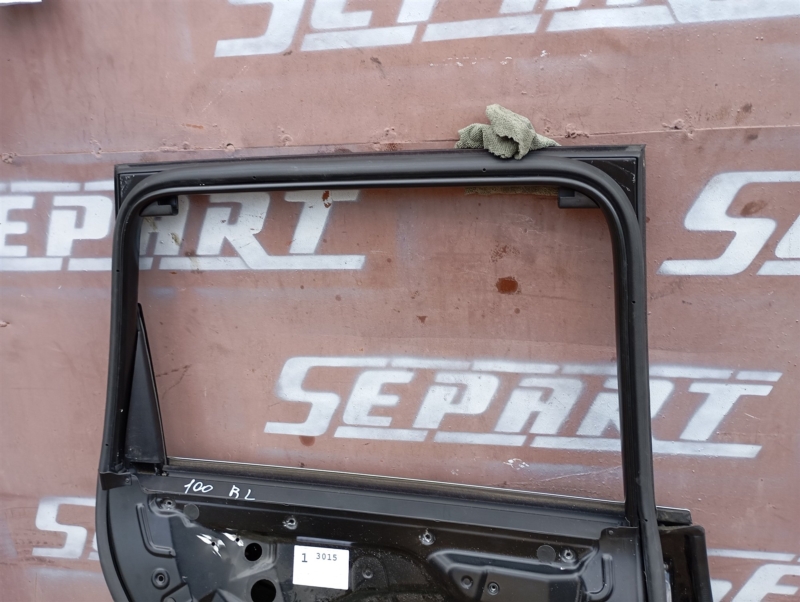 Дверь Volkswagen Touareg 2008