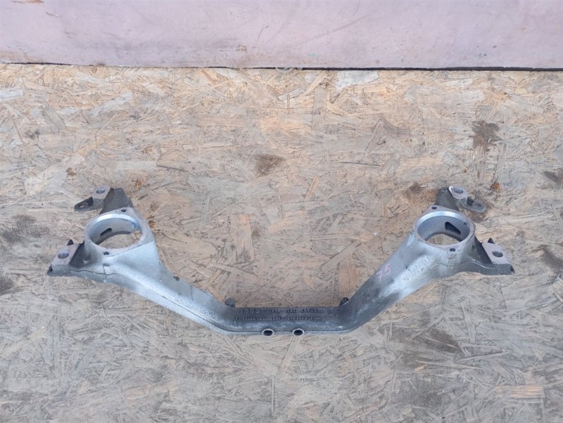 Подрамник Volkswagen Touareg 2008