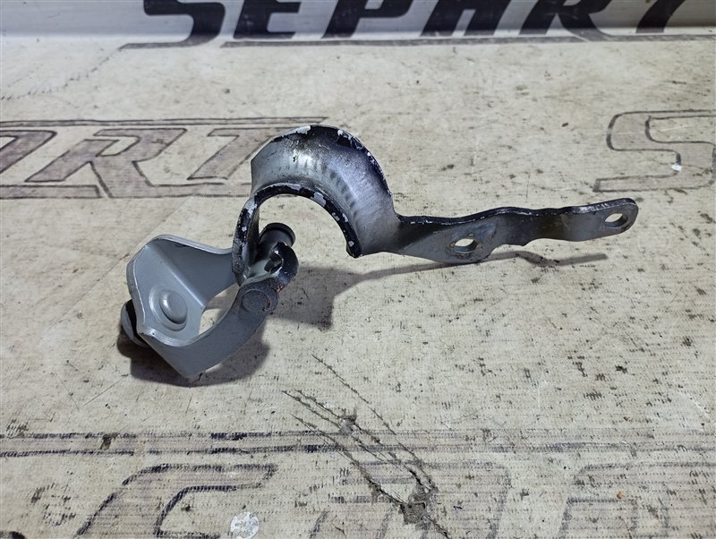 Петля крышки багажника Audi A3 2009 8P