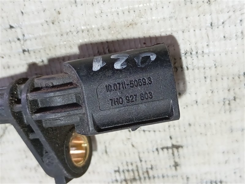 Датчик ABS Audi A8 D3