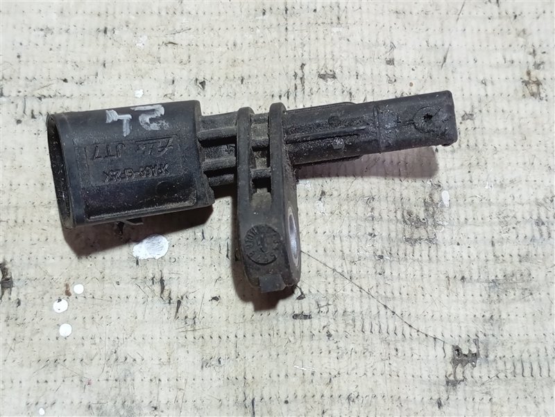 Датчик ABS Audi A4 B7