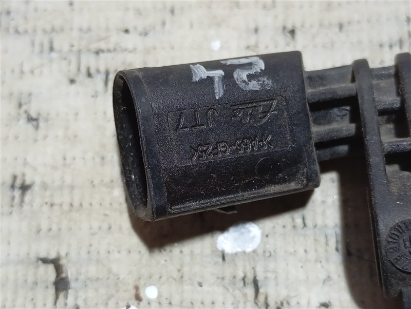 Датчик ABS Audi A4 B7