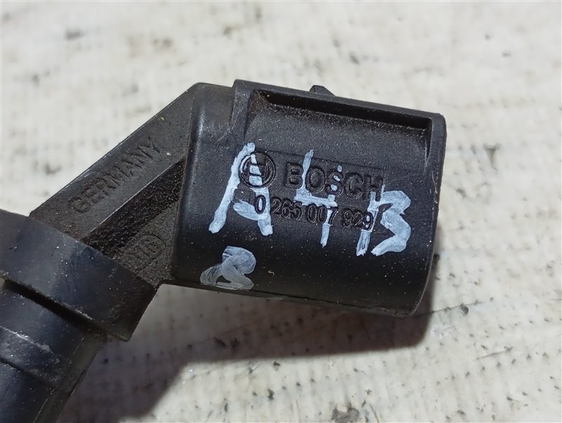 Датчик ABS Audi A4 B8
