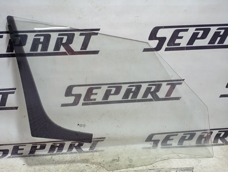Стекло двери Skoda YETI 2010 5L