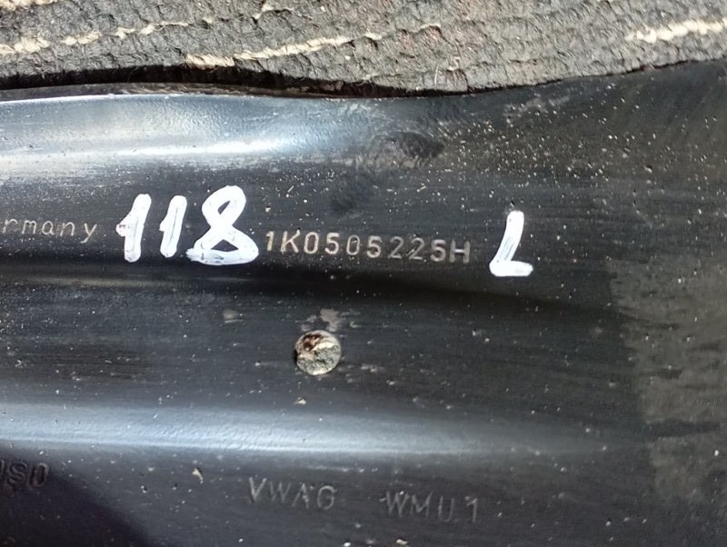 Рычаг подвески продольный Skoda YETI 2010 5L