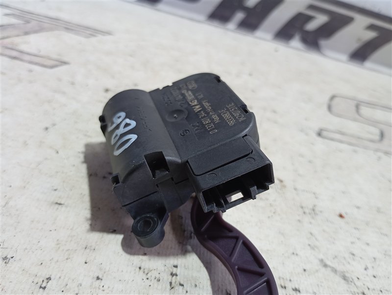 Сервопривод заслонки печки Volkswagen Passat 2008 B6