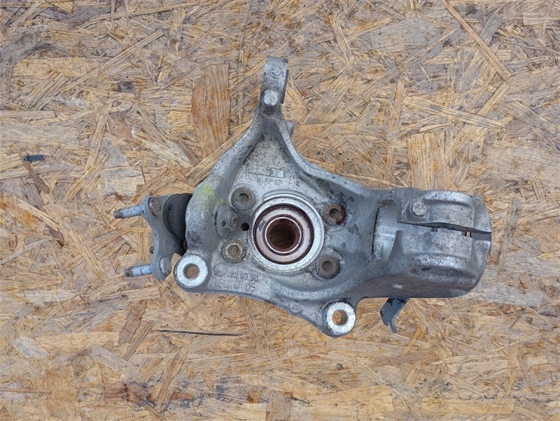 Кулак поворотный Volkswagen Passat 2008 B6