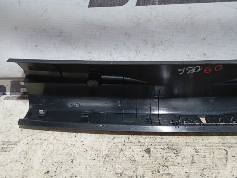 Накладка порога багажника Volkswagen Passat 2008 B6