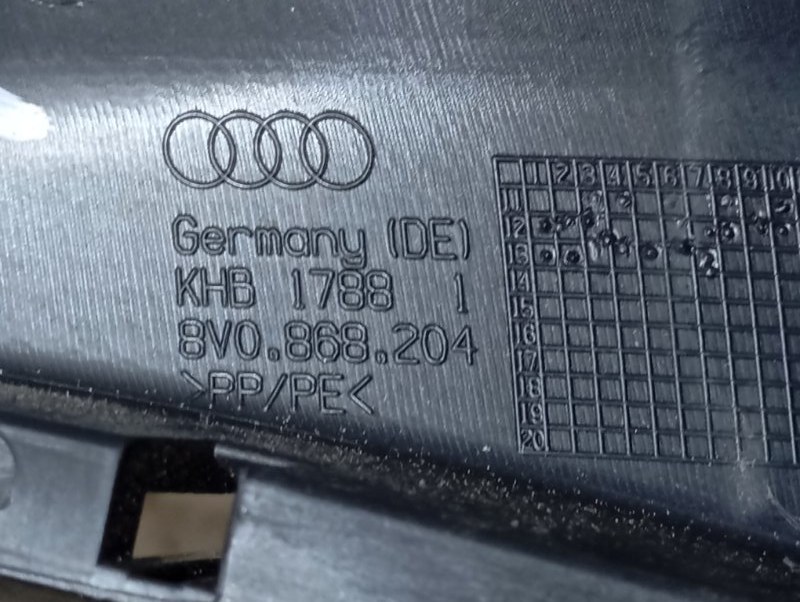 Обшивка стойки Audi A3 2013 8V hatchback