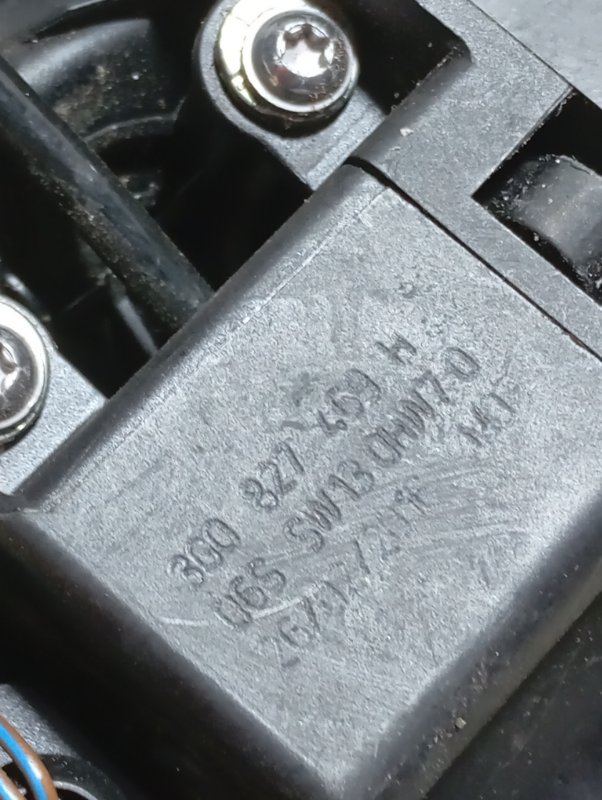 Ручка открывания багажника Volkswagen Passat 2016 B8