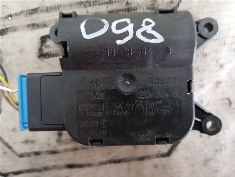 Сервопривод заслонки печки Volkswagen Passat 2006 B6