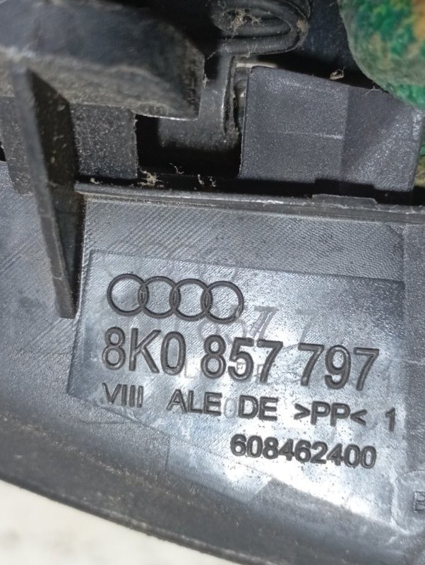 Замки ремней безопасности Audi A4 B8