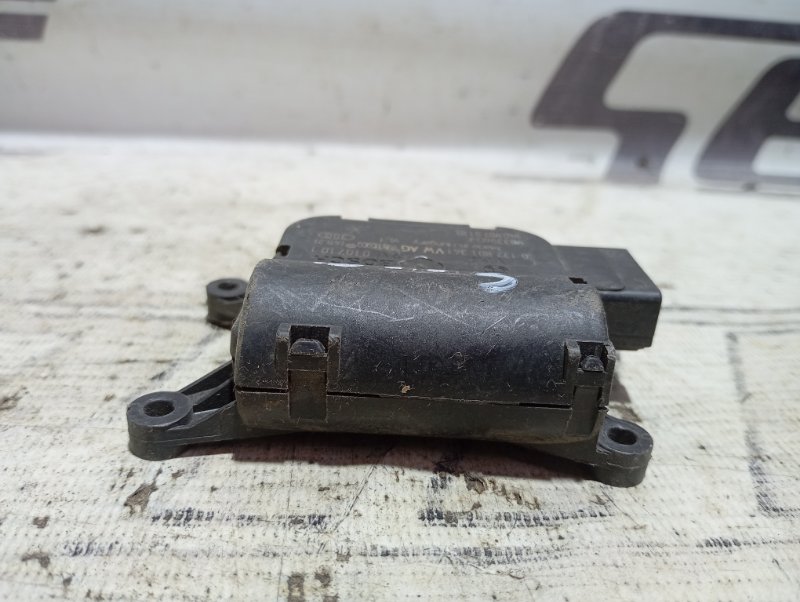 Сервопривод заслонки печки Volkswagen Passat B6