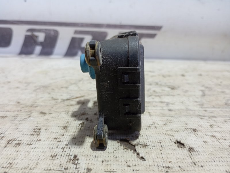 Сервопривод заслонки печки Volkswagen Passat B5