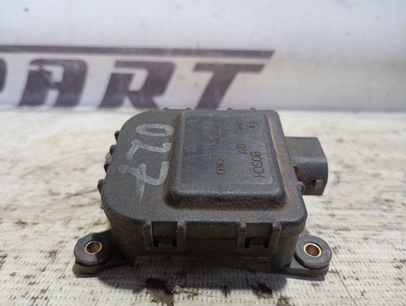 Сервопривод заслонки печки Volkswagen Passat B5