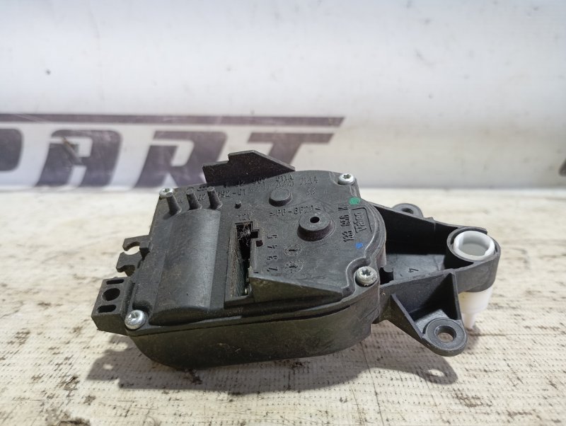 Сервопривод заслонки печки Volkswagen Passat B5