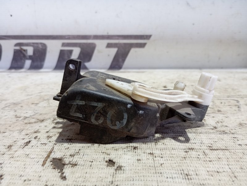 Сервопривод заслонки печки Volkswagen Passat B5