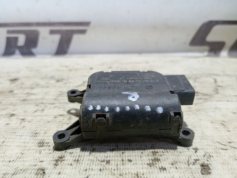 Сервопривод заслонки печки Volkswagen Passat B6