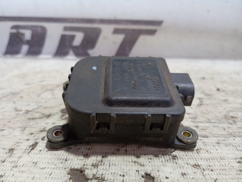 Сервопривод заслонки печки Volkswagen Passat B5