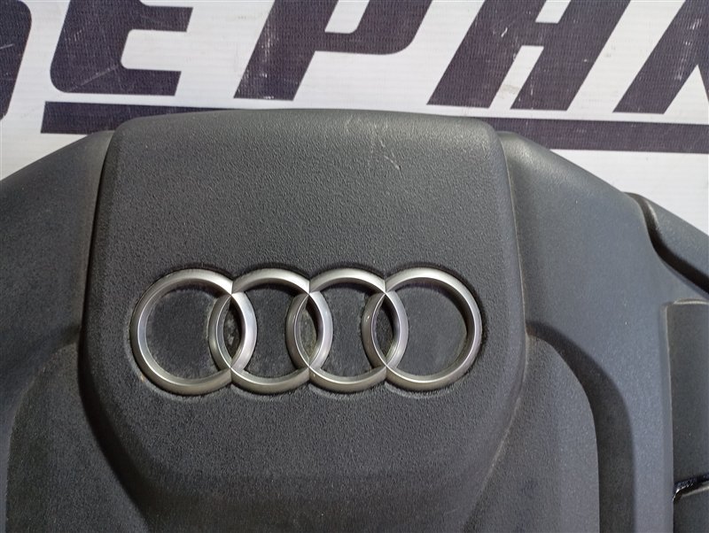 Крышка двигателя декоративная Audi Q5 2013 8R