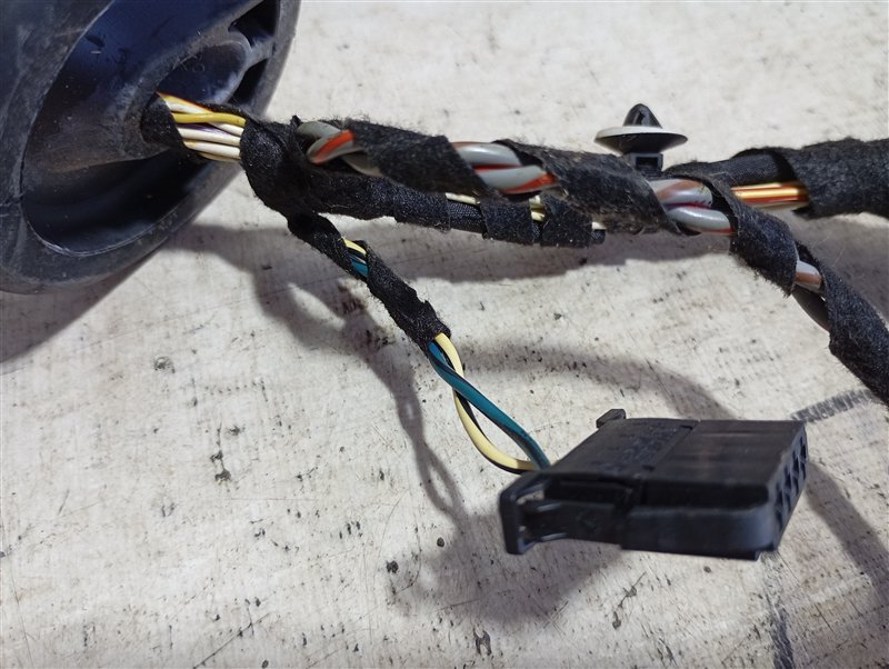 Проводка двери Volkswagen Passat B8