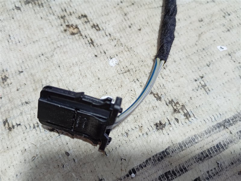 Проводка двери Volkswagen Passat B8