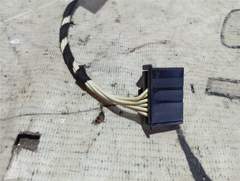 Проводка двери Volkswagen Passat B8