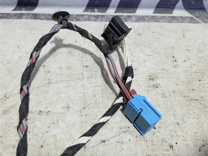 Проводка двери Volkswagen Passat B8