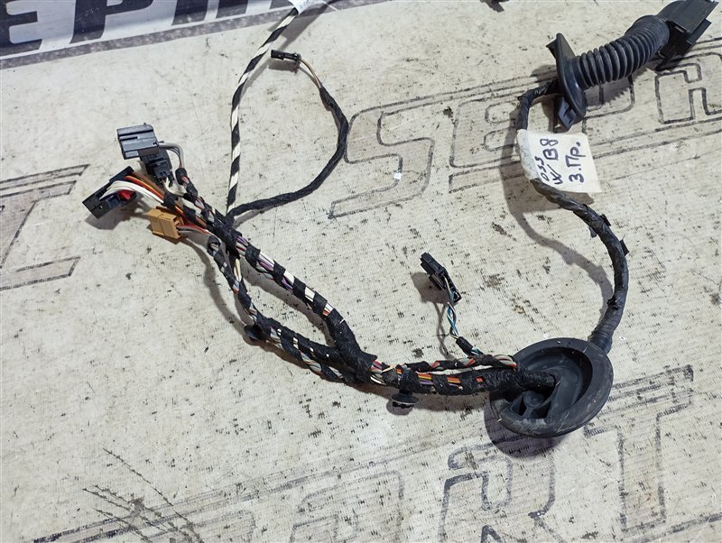 Проводка двери Volkswagen Passat B8