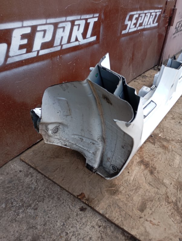 Порог Audi A4 2008 B8