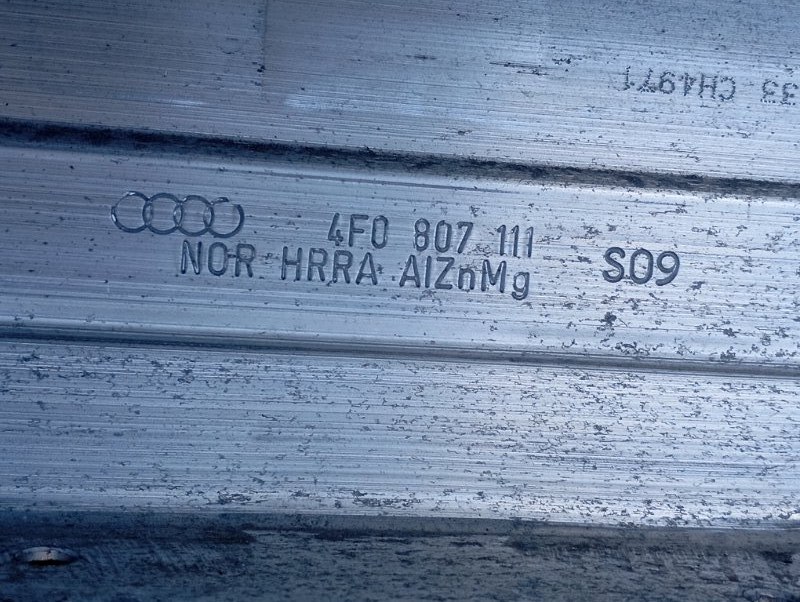 Усилитель бампера Audi A6 2005 C6