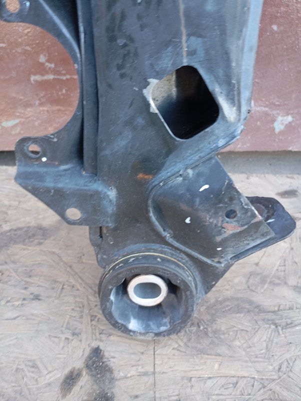 Подрамник Audi A4 2002 B6