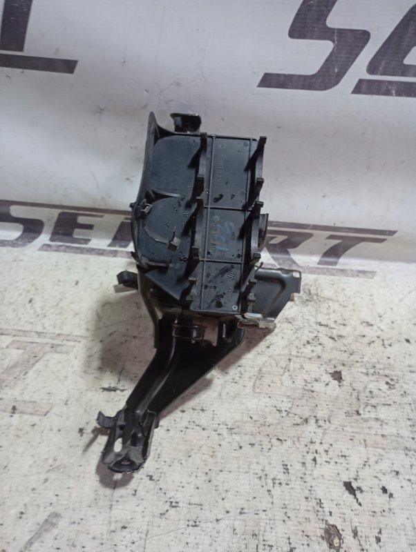 Кронштейн блока ABS Audi A4 2002 B6